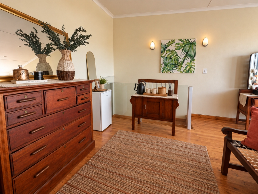 5 Bedroom Property for Sale in Stilbaai Wes Western Cape